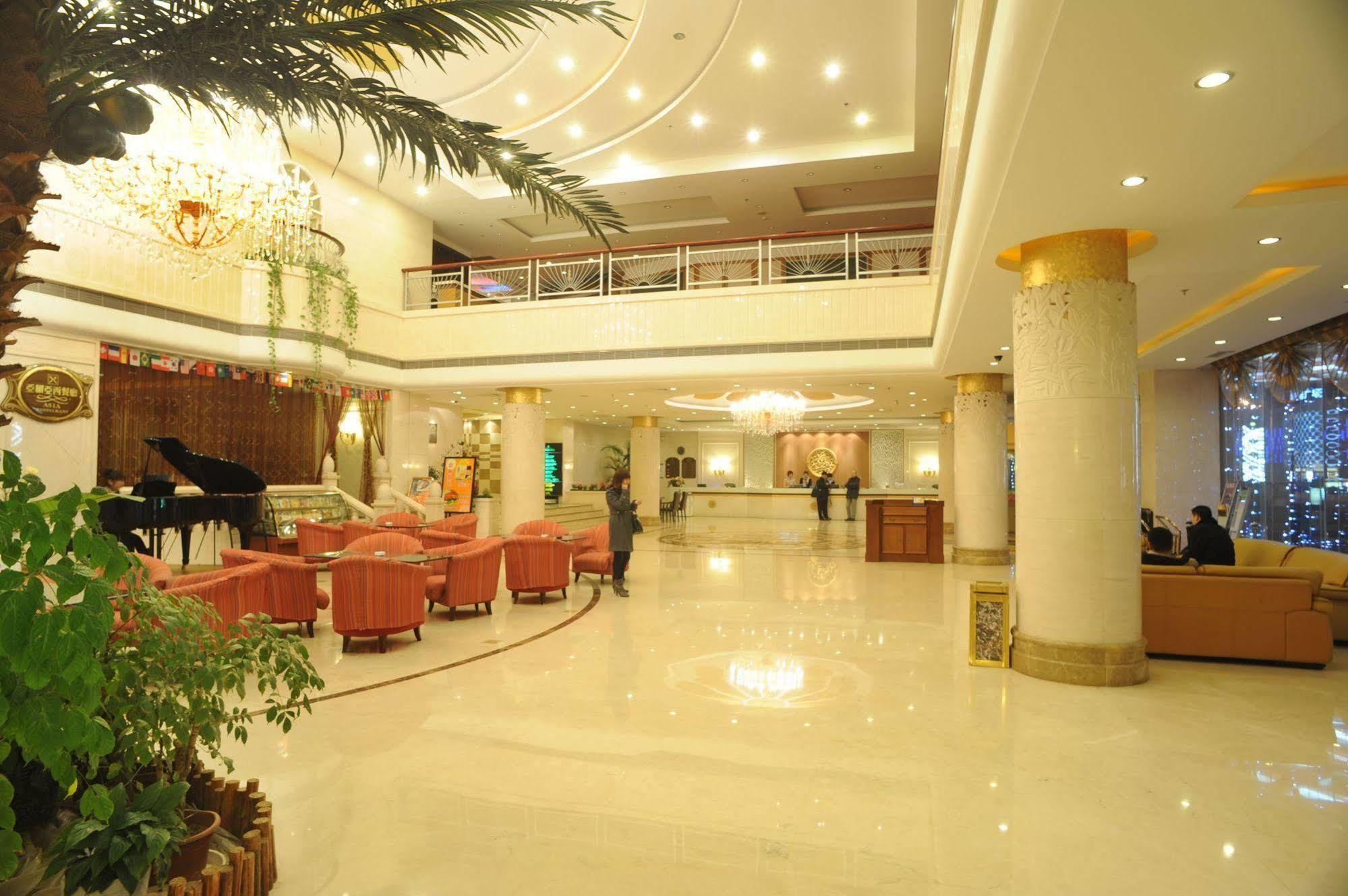 Yantai Asia Hotel Extérieur photo