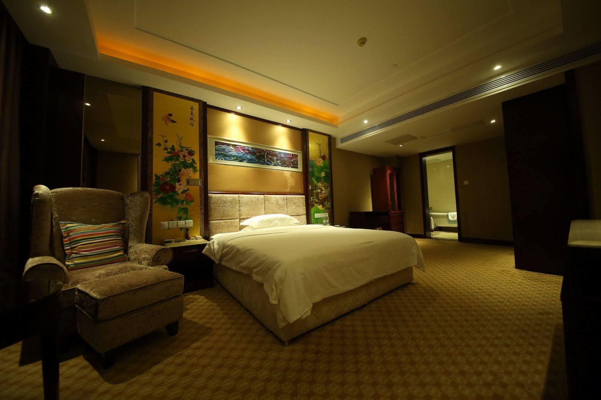 Yantai Asia Hotel Extérieur photo